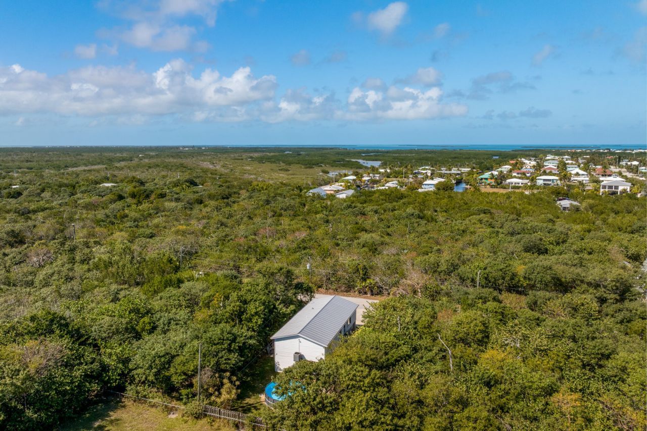 30350 Oleander Boulevard, Big Pine Key, FL 33043 Photo