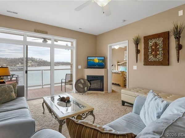 730 flame dr, Unit 2A, Camdenton, MO 65020