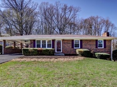 303 Grove Street, Hurt, VA 24563