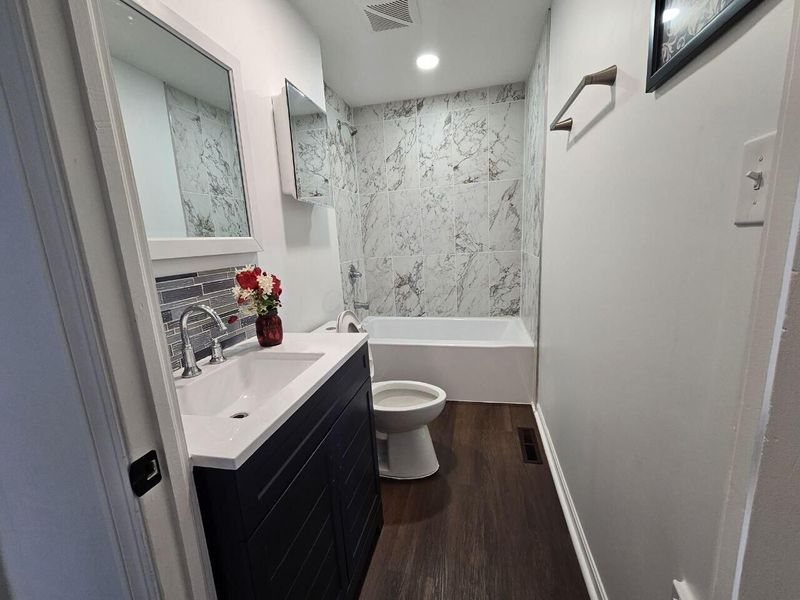 348 Walnut Street , Circleville, OH 43113 Photo 11