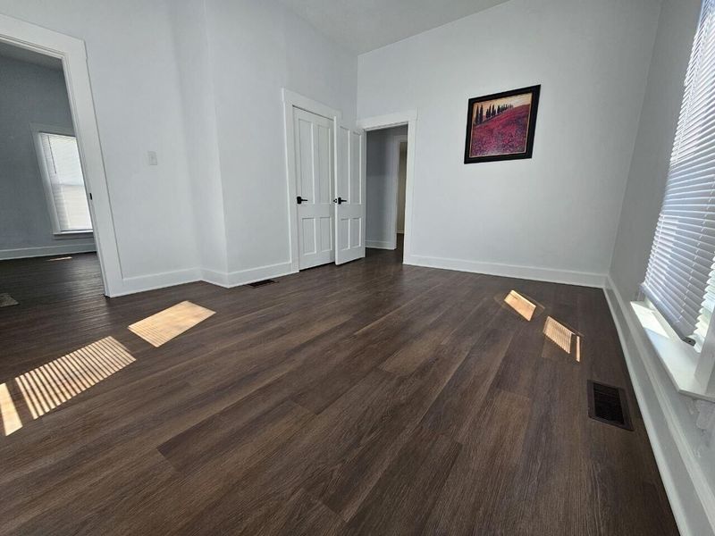 348 Walnut Street , Circleville, OH 43113 Photo 5