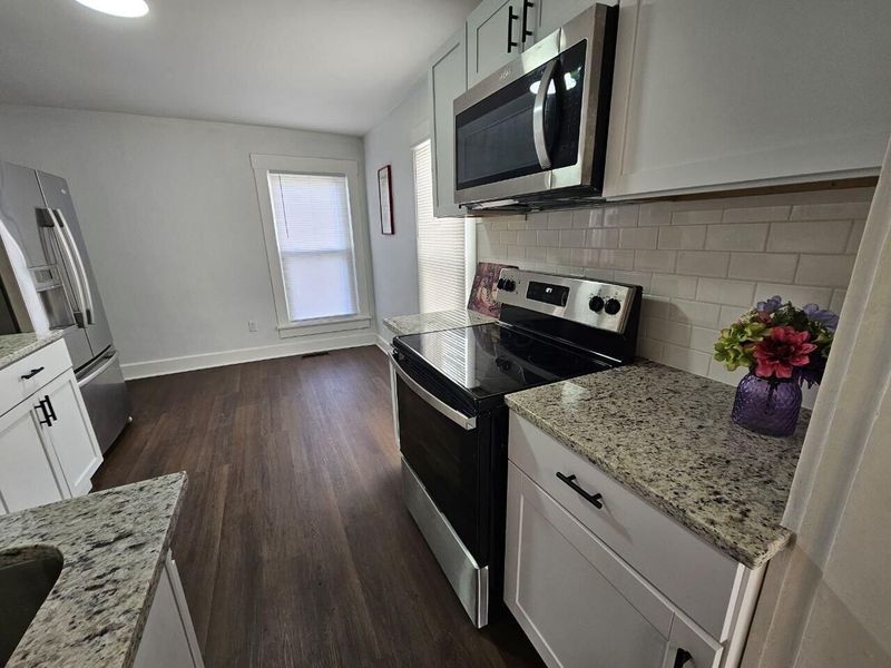 348 Walnut Street , Circleville, OH 43113 Photo 8