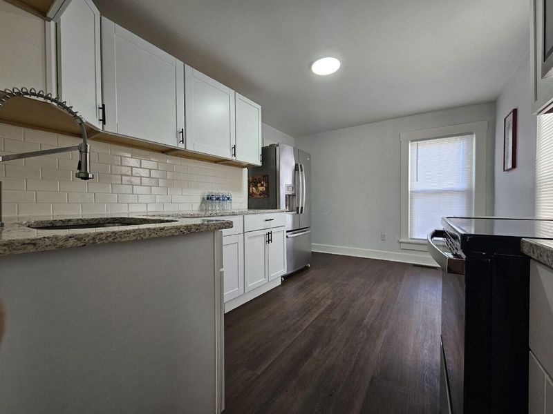 348 Walnut Street , Circleville, OH 43113 Photo 9