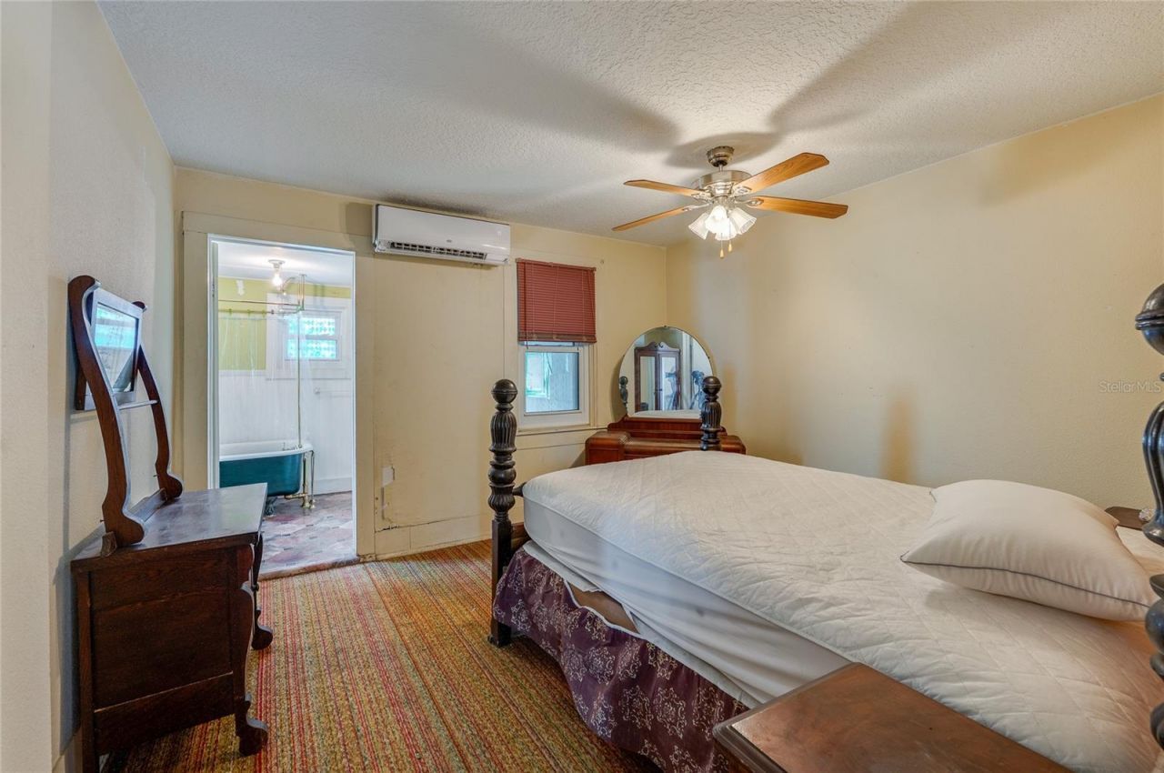 715 Neal Street , New Smyrna Beach, FL 32168 Photo