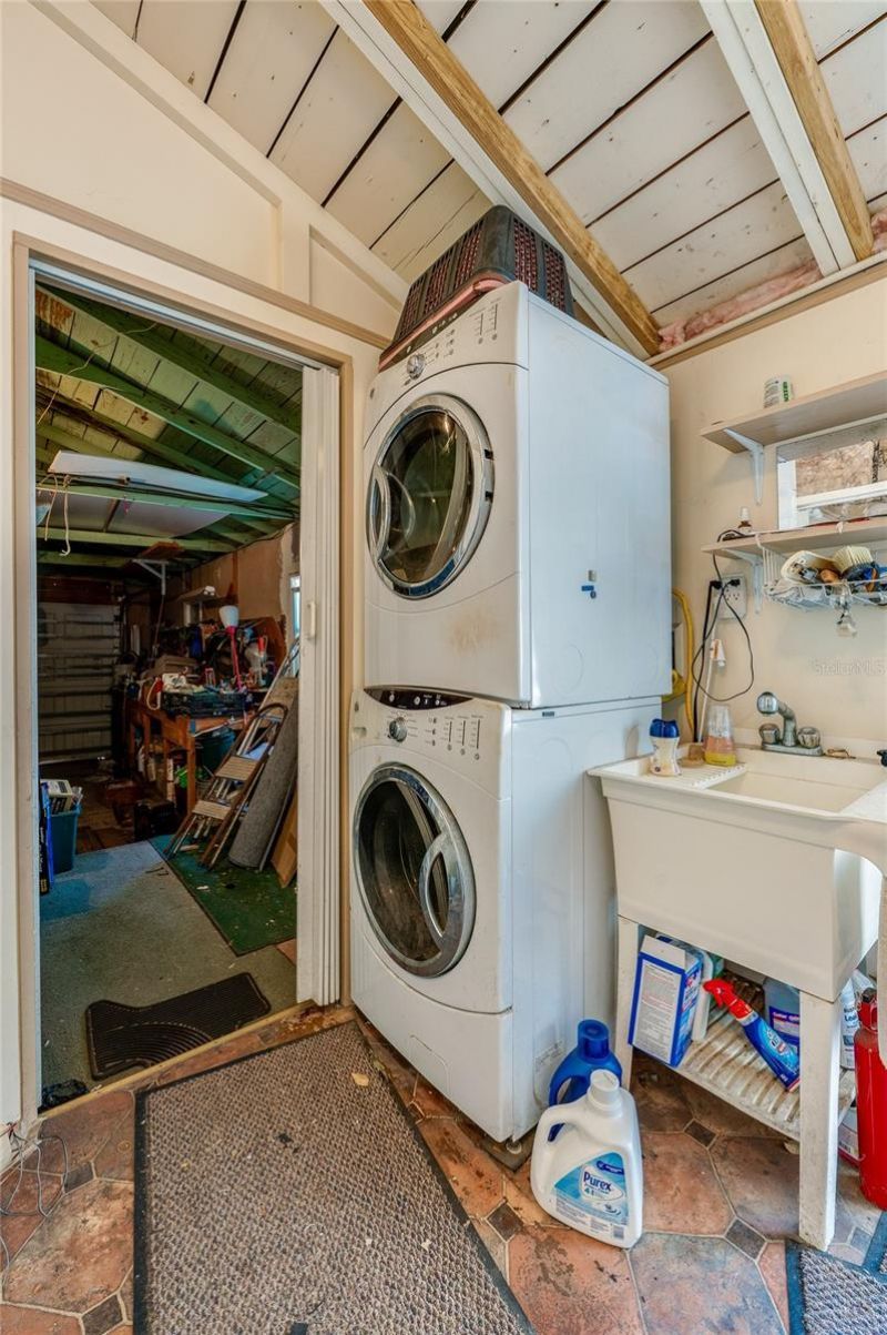 715 Neal Street , New Smyrna Beach, FL 32168 Photo