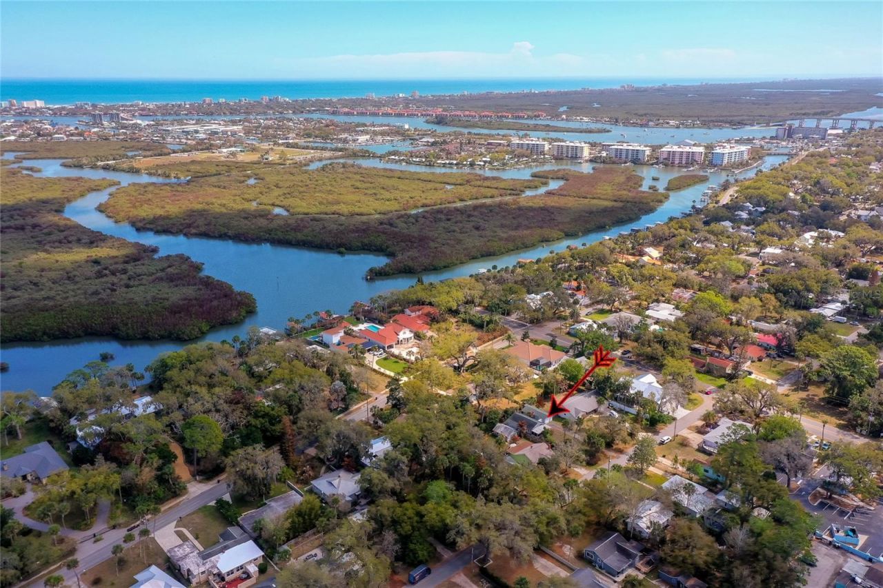 715 Neal Street, New Smyrna Beach, FL 32168 Photo