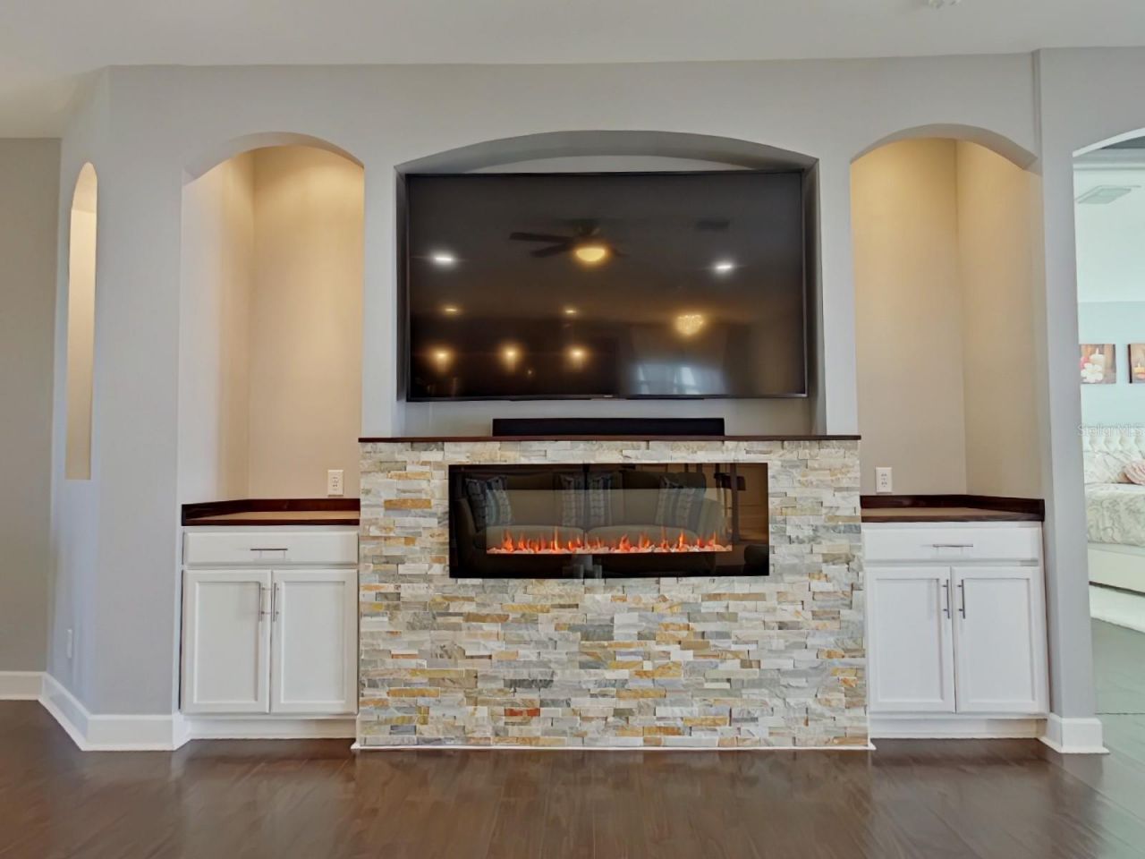 703 Calabria Way , Howey in the Hills, FL 34737 Photo