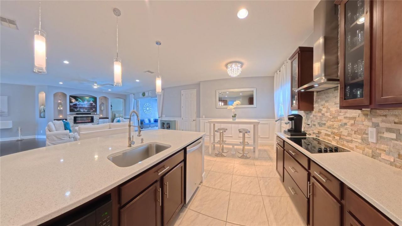 703 Calabria Way , Howey in the Hills, FL 34737 Photo