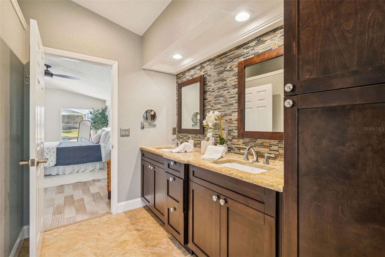 160 Sage Circle, Crystal Beach, FL 34681 Photo