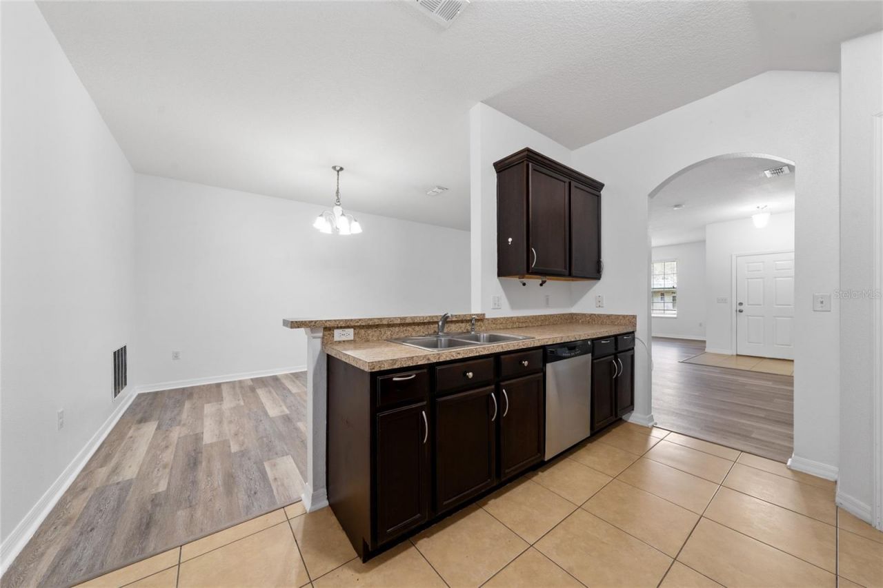 1704 Buckeye Falls Way , Orlando, FL 32824 Photo