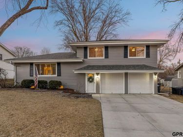 9916 Nina Street , Omaha, NE 68124