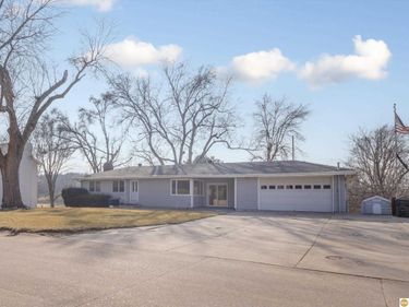 2414 N 135 Street , Omaha, NE 68164
