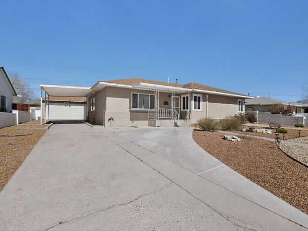 6105 Bellamah Avenue NE, Albuquerque, NM 87110