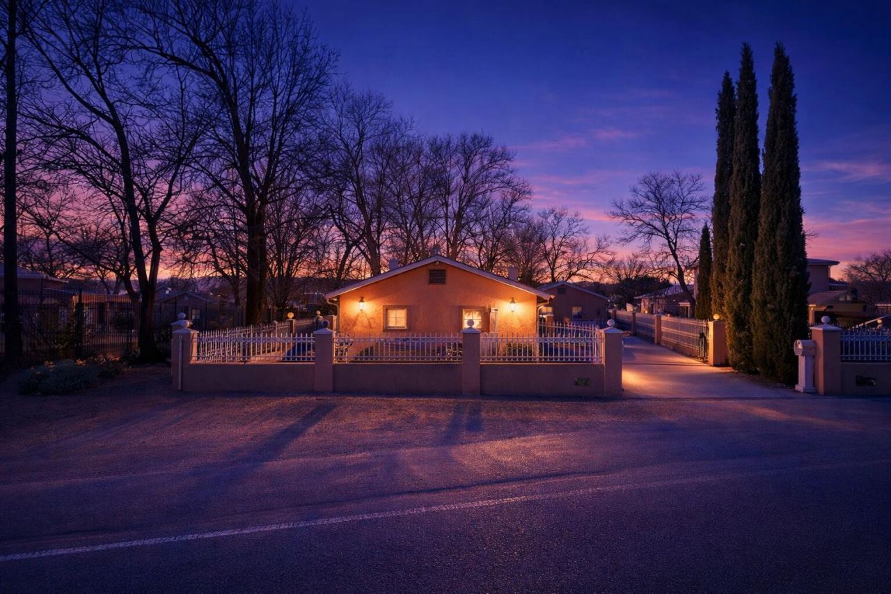 809 Goff Boulevard Sw, Albuquerque, NM 87105 Main Photo