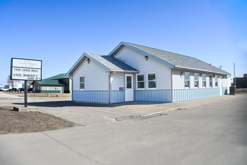 302 2nd Avenue Ne, West Bend, IA 50597 Main Photo