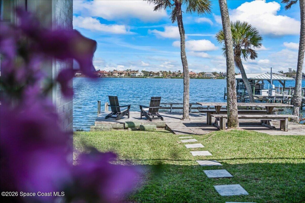 10710 S Tropical Trail, Merritt Island, FL 32952 Photo