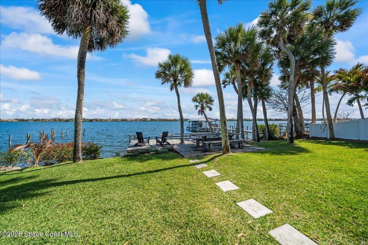 10710 S Tropical Trail, Merritt Island, FL 32952 Photo