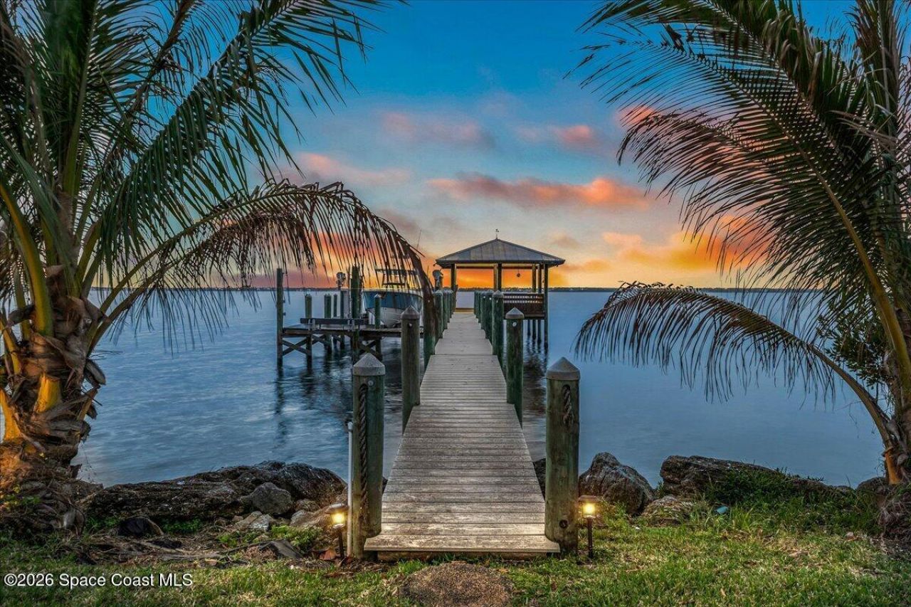 10710 S Tropical Trail , Merritt Island, FL 32952 Photo