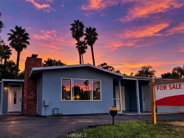 305 Civic Center Drive, Vista, CA 92084