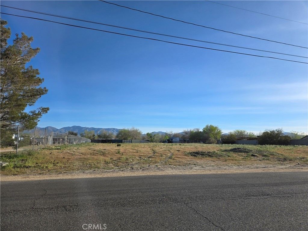 107 Avenue R4, Sun Village, CA 93543 Main Photo