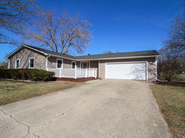 708 Wilshire Drive, Sturgis, MI 49091