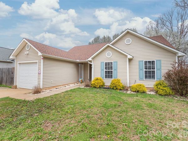 5804 Crosswinds Court, Indian Trail, NC 28079