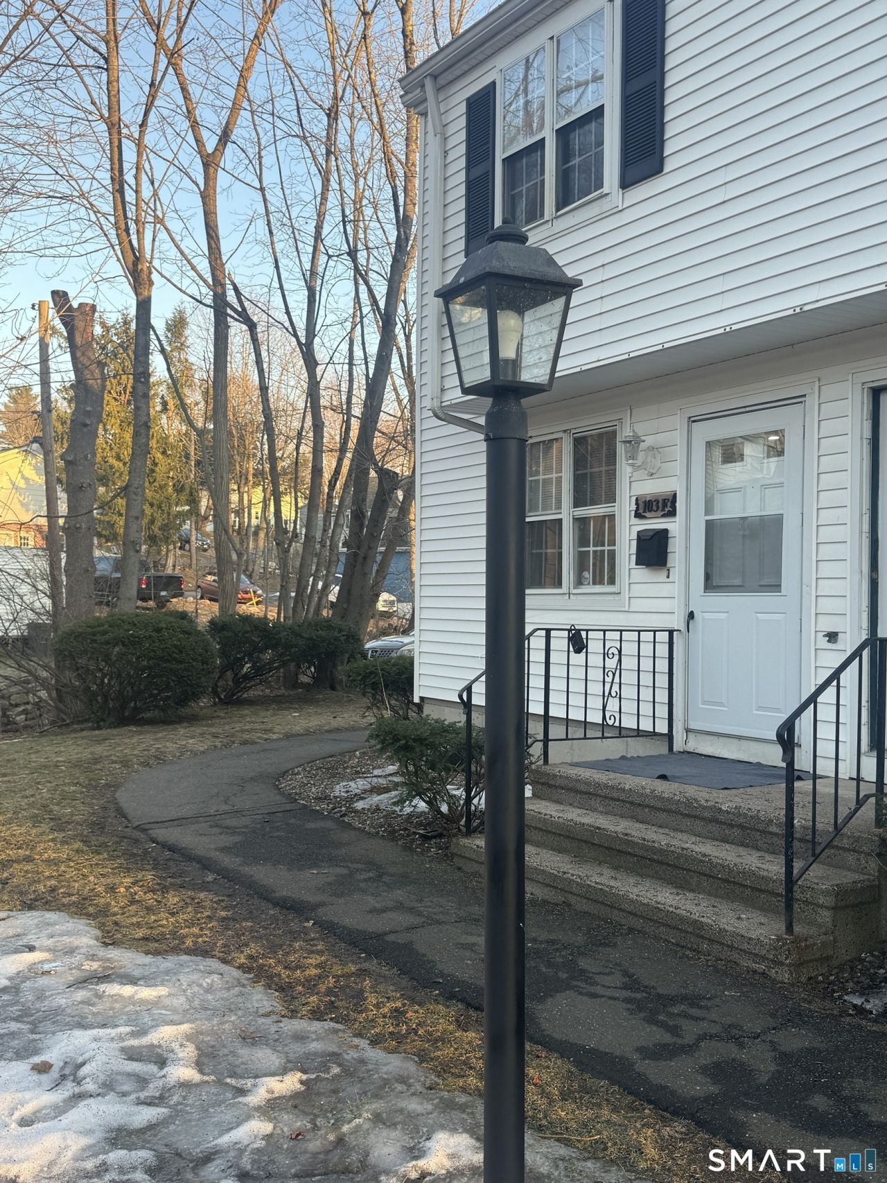 103 Kohanza, Unit F, Danbury, CT 06811 Main Photo