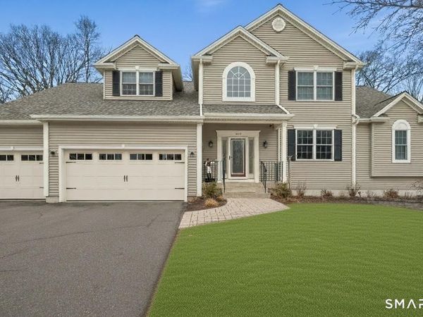 379 Briarwood, Manchester, CT 06040