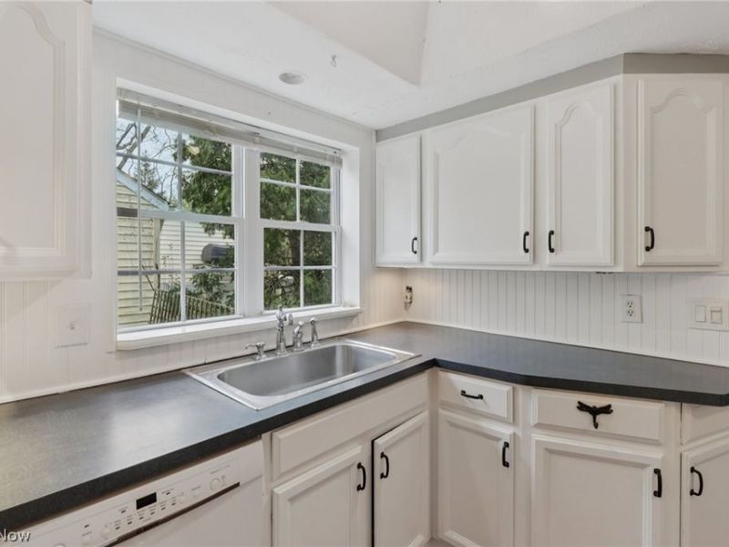 26626 Osborn Road, Bay Village, OH 44140 Photo 11