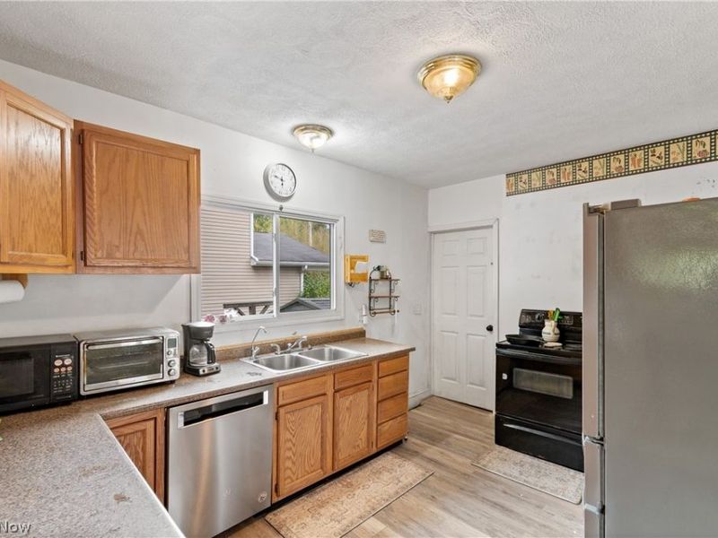 38 Walnut Court , Mogadore, OH 44260 Photo 7