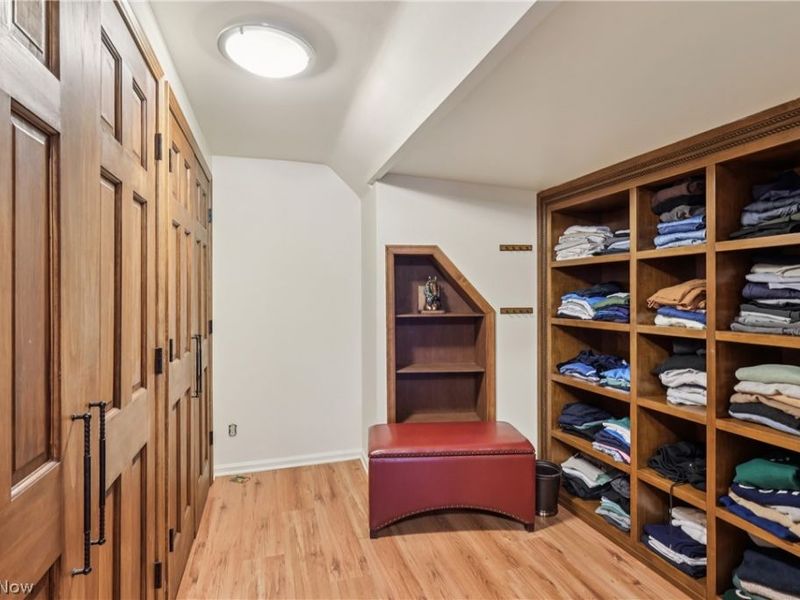 23708 E Baintree Road , Beachwood, OH 44122 Photo 25