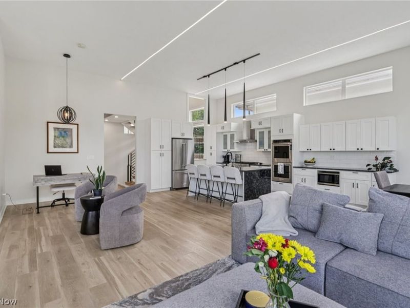 280 Buckeye Drive , Unit 5, Sheffield Lake, OH 44054 Photo 6