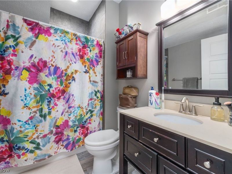 1338 W 69th Street , Cleveland, OH 44102 Photo 35