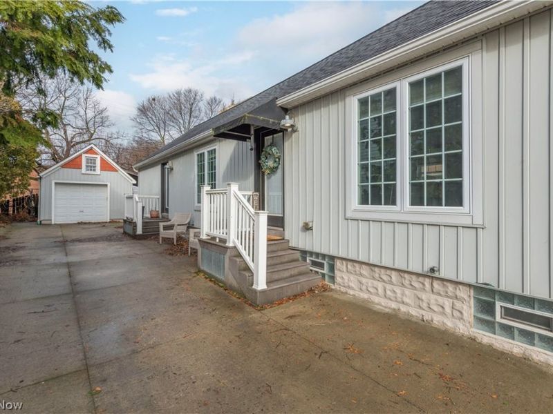 1338 W 69th Street , Cleveland, OH 44102 Photo 5