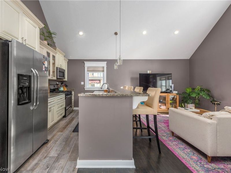 1338 W 69th Street , Cleveland, OH 44102 Photo 8