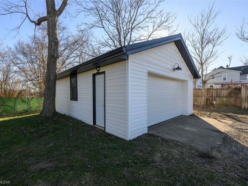 131 23rd Street SE, Massillon, OH 44646 Photo 31