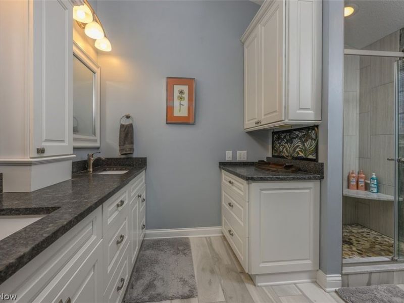 4929 Searls Drive NW, North Canton, OH 44720 Photo 17