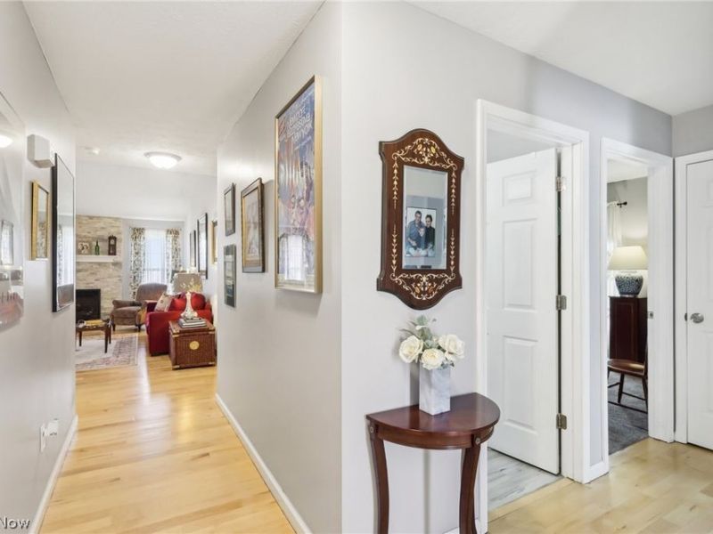 5441 Fountain Circle , North Ridgeville, OH 44039 Photo 3