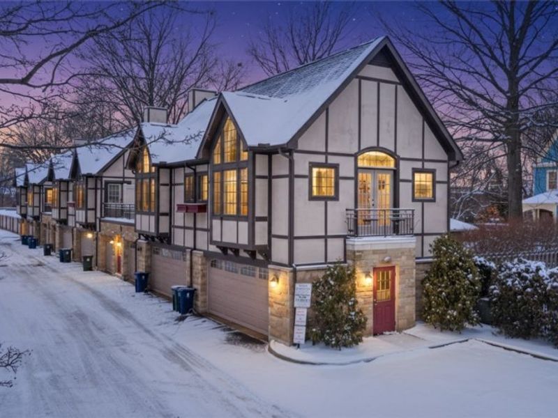 2425 Derbyshire Court , Unit B4-C, Cleveland Heights, OH 44106 Photo 1