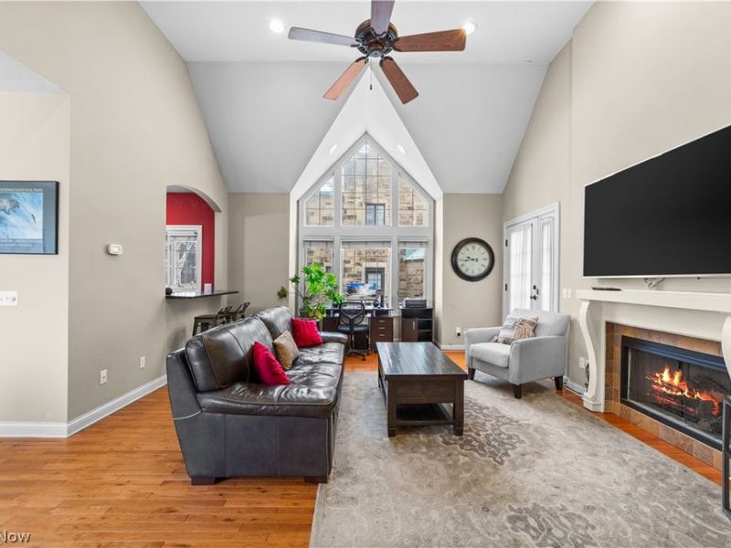 2425 Derbyshire Court , Unit B4-C, Cleveland Heights, OH 44106 Photo 5