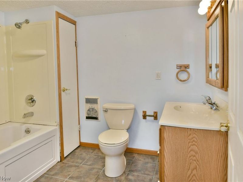 6883 Palmyra Road SW, Warren, OH 44481 Photo 40