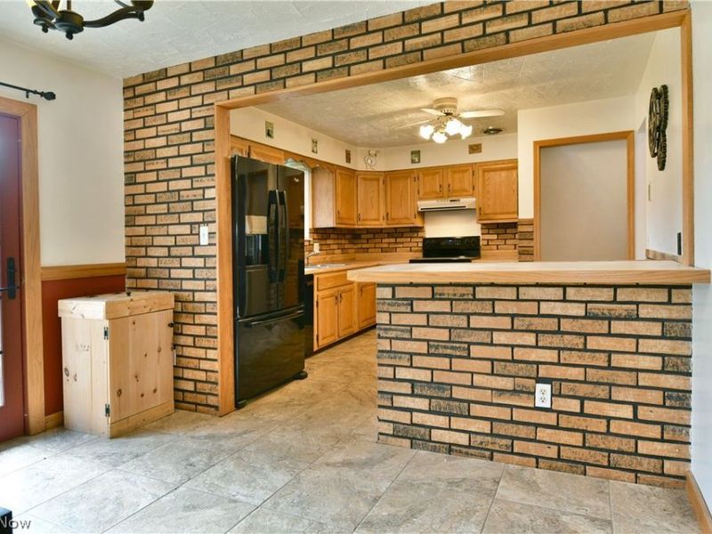 6883 Palmyra Road SW, Warren, OH 44481 Photo 8