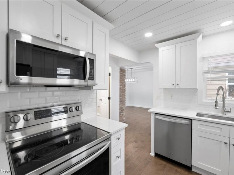 2640 Lost Nation Road , Willoughby, OH 44094 Photo 3