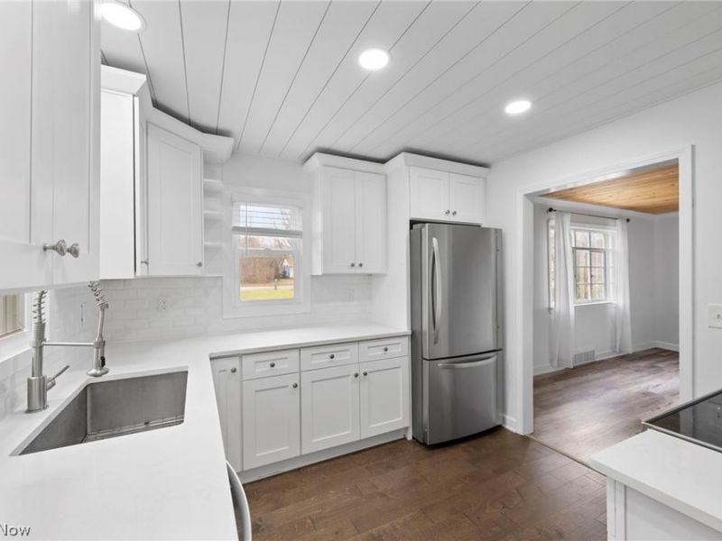 2640 Lost Nation Road , Willoughby, OH 44094 Photo 4