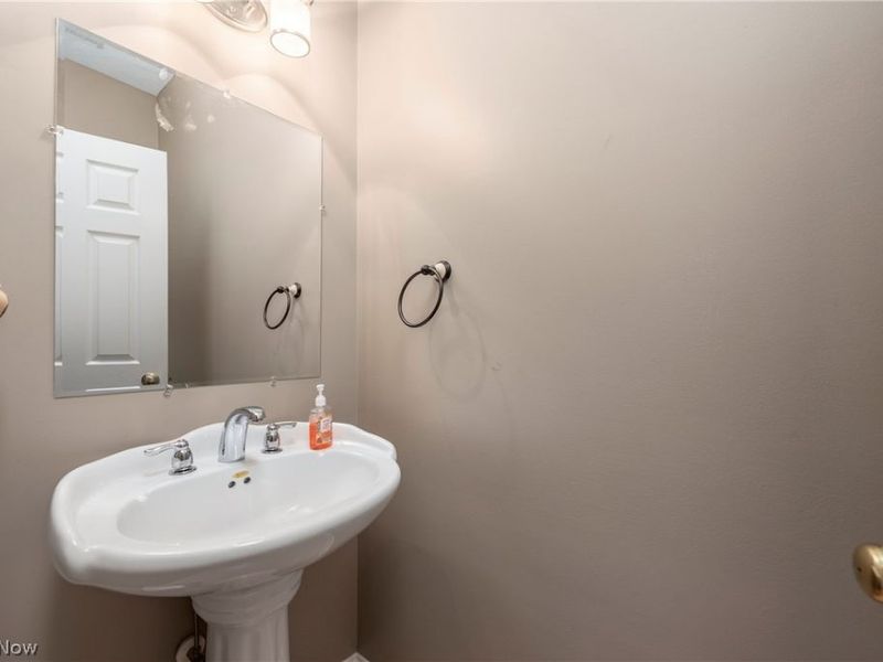 33958 Crown Colony Drive , Avon, OH 44011 Photo 22