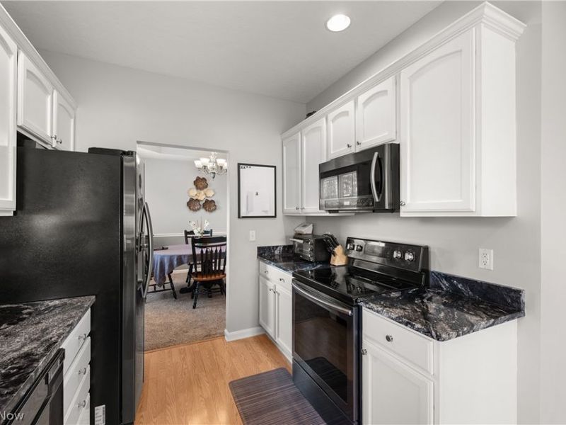 33958 Crown Colony Drive , Avon, OH 44011 Photo 8