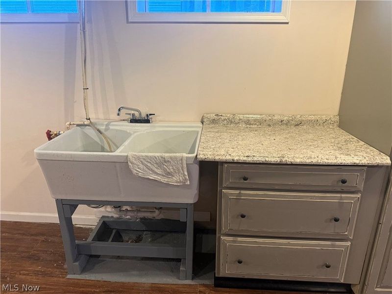 5815 Warwick Drive , Parma, OH 44129 Photo 27