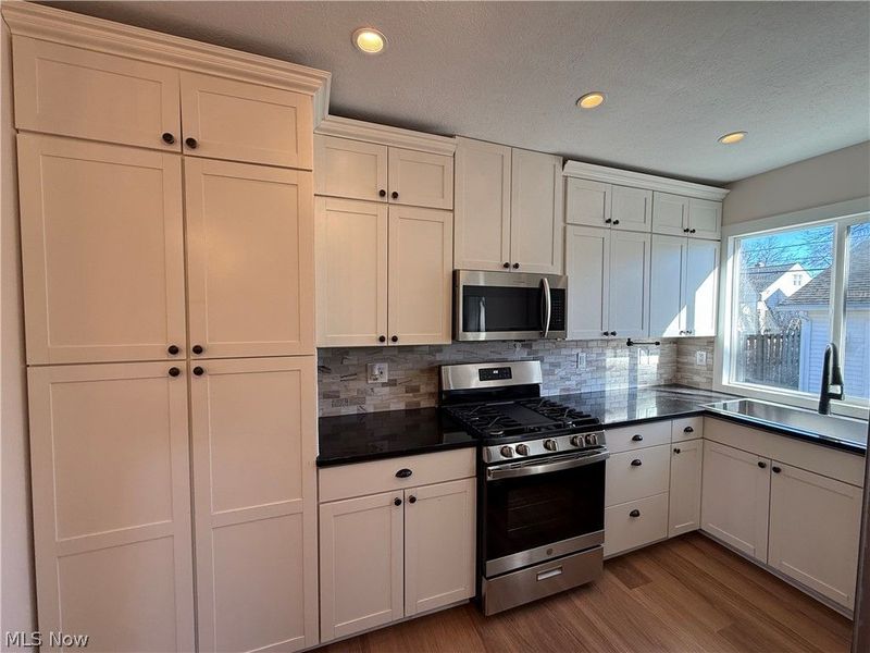 5815 Warwick Drive , Parma, OH 44129 Photo 6