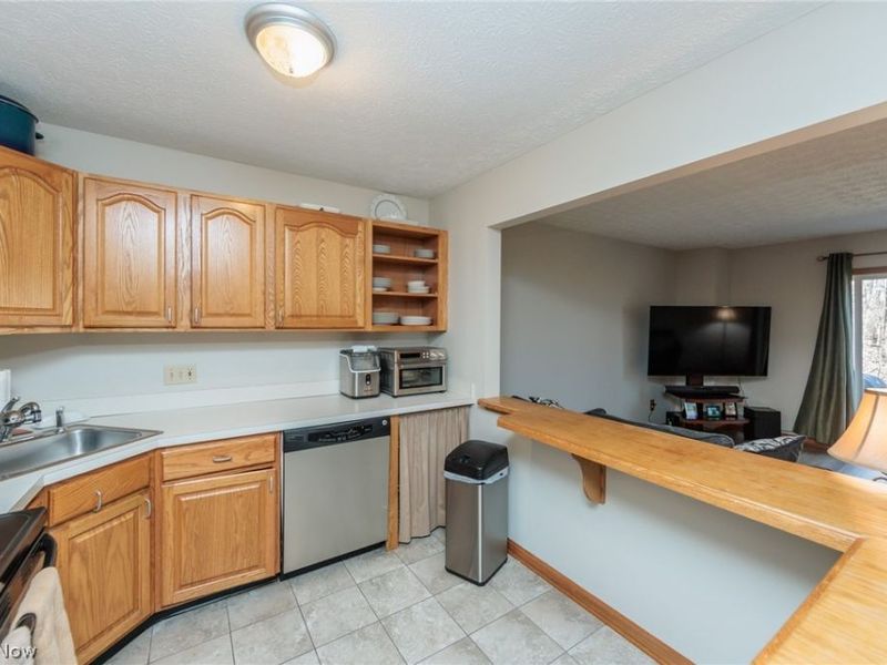 9415 Preakness Drive , Unit D, Northfield, OH 44067 Photo 14