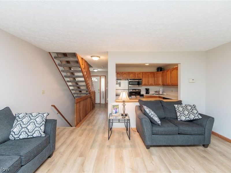 9415 Preakness Drive , Unit D, Northfield, OH 44067 Photo 4